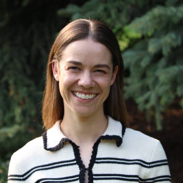 Catherine Miller Headshot